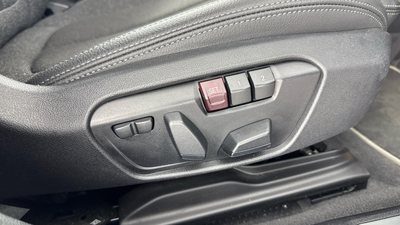 BMW 1 Series 118i [136] Sport 5dr [Live Cockpit Professional] Petrol Hatchback